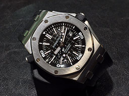 AUDEMARS PIGUET オーデマ・ピゲ 防水300mのハイスペックモデル ロイヤルオークオフショアダイバー 15703ST