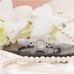 BOUCHERON　ブシュロン マジョリー WA012513 ホワイトシェル 4P ベゼルダイヤ メイン
