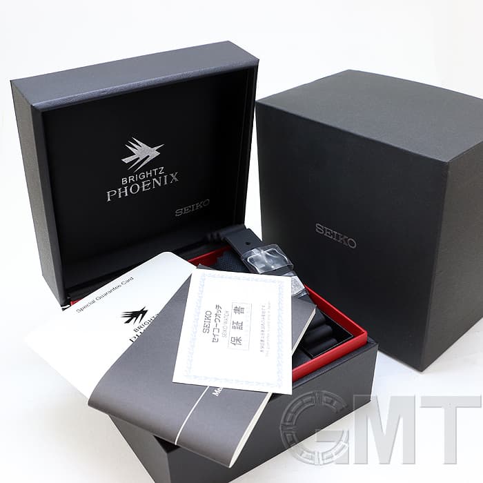 あなた　【2点】 New Year's Greetings from #OnitsukaTiger May 2025 shine