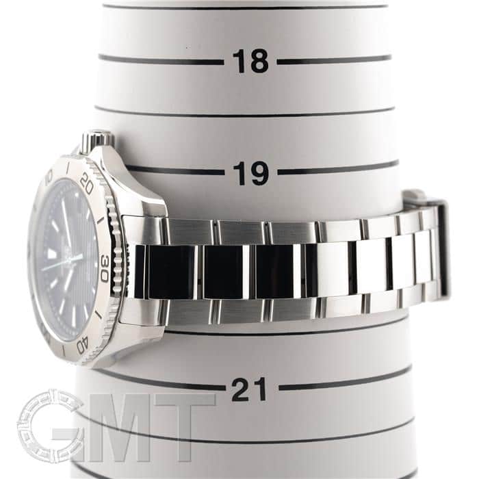 タグホイヤー　TAG HEUER タクバウアー タグ・ホイヤー アクアレーサー ーラグジュアリーウォッチ