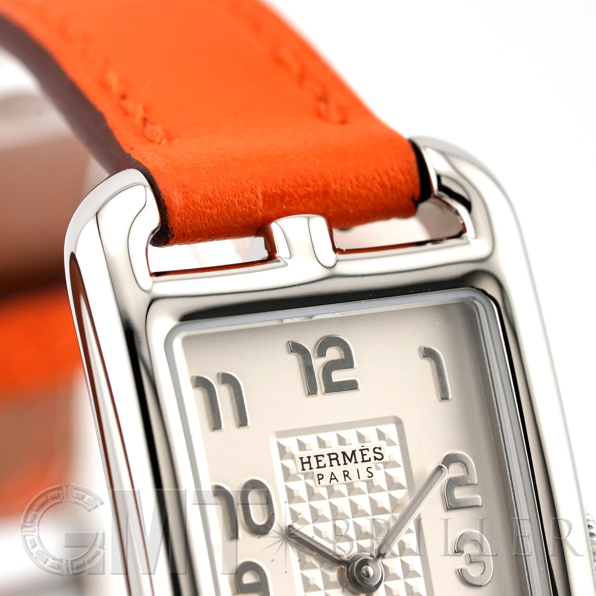 HERMES エルメス ウォッチ ナンタケット Wトゥール 時計 NA2.210 腕時計
 ステンレススチール SS ホワイト クオーツ レディース【中古】 中古)HERMES エルメス ナンタケット ドゥブルトゥール オレンジ NA2