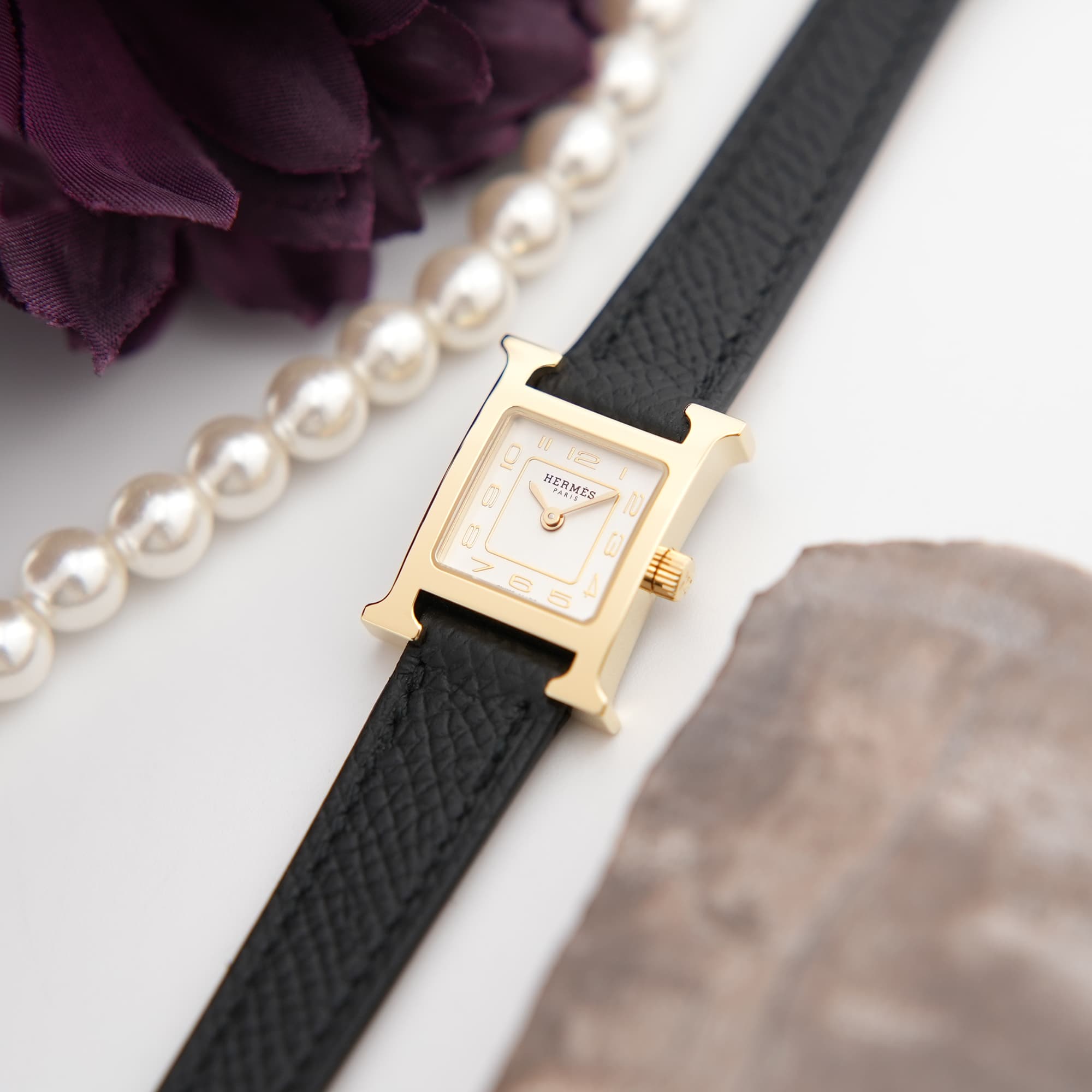 Hermès エルメスH ウォッチ腕時計新品未使用21mm 中古)HERMES エルメス Hウォッチ ミニ 21mm ノワール HH1.101.229【未