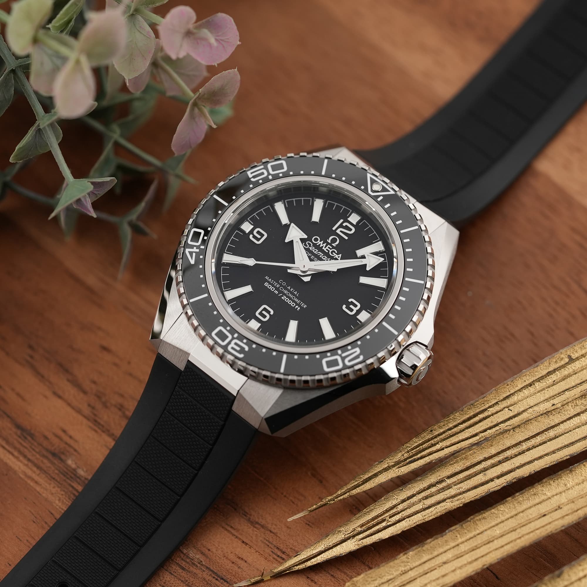 新品)OMEGA オメガ シーマスター プラネットオーシャン 600M 217.32