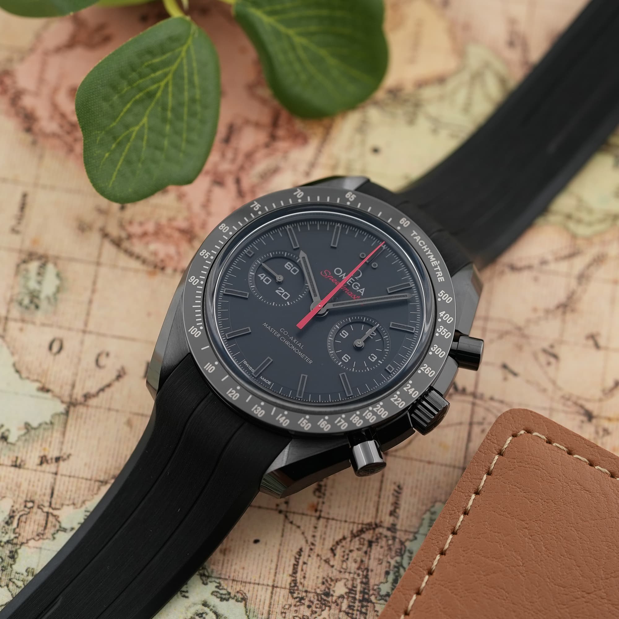 新品)OMEGA オメガ スピードマスター ダーク サイド オブ ザ ムーン 