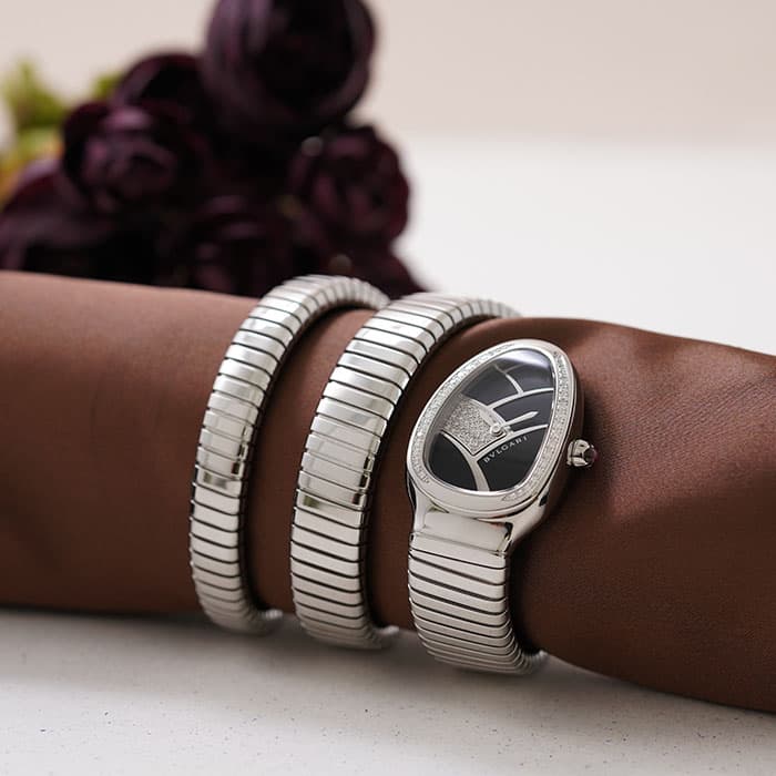 新品)BVLGARI ブルガリ セルペンティ ブラック ベゼルダイヤ 新品)BVLGARI ブルガリ セルペンティ ブラック ベゼルダイヤ