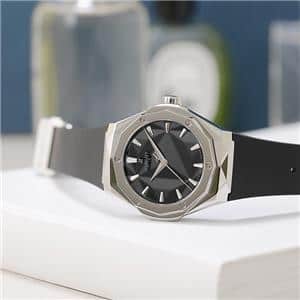 HUBLOT ウブロ クラシック フュージョン オーリンスキー チタニウム 550.NS.1800.RX.ORL19 メイン