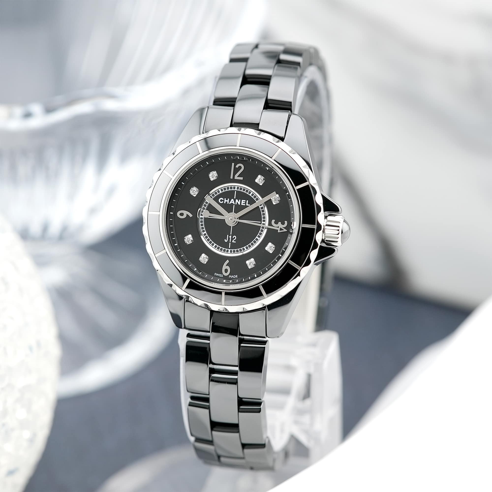 中古)CHANEL シャネル J12 ブラックセラミック 8Pダイヤ 29mm H2569