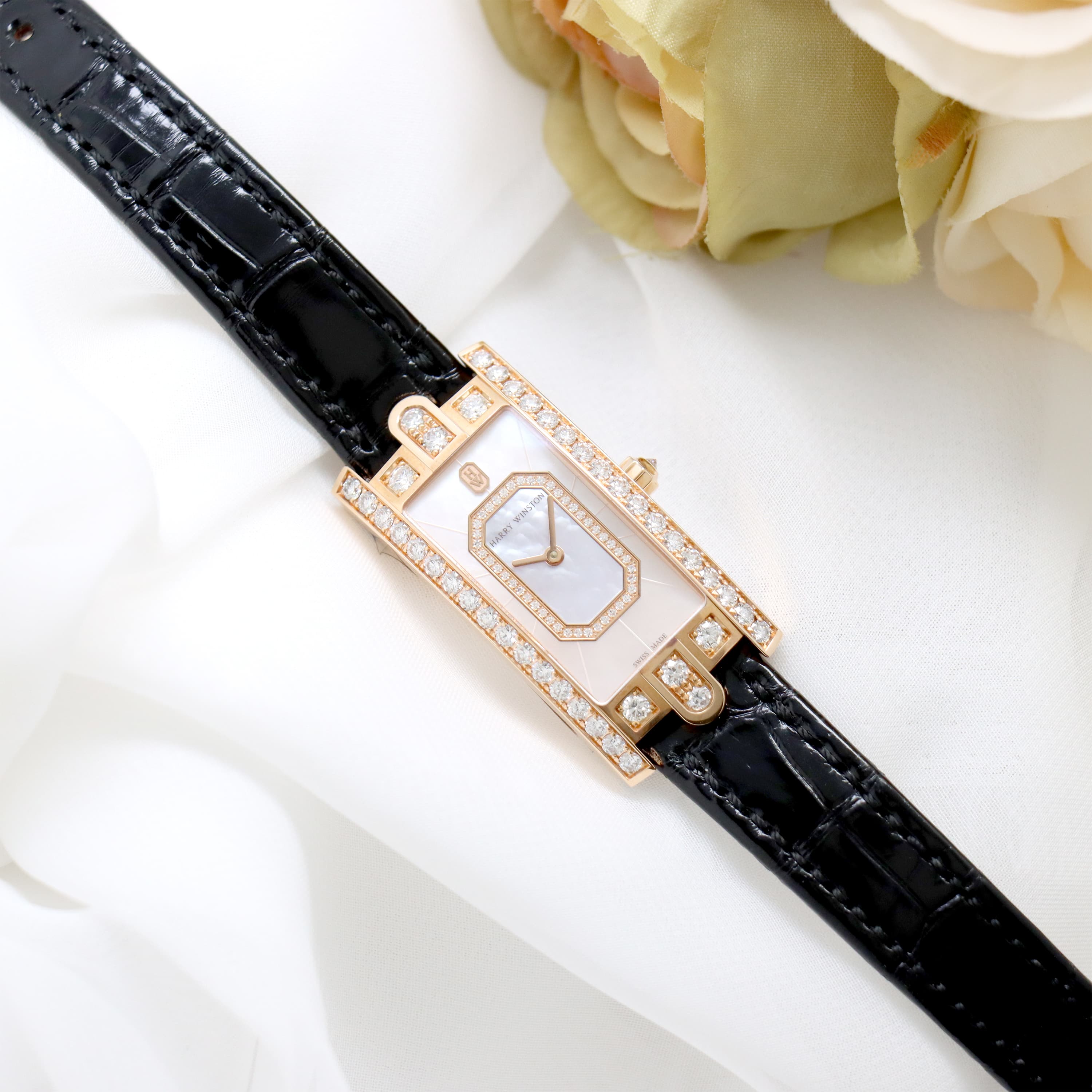 HARRY WINSTON  時計 アヴェニュー ベルト ハリーウィンストン HARRY WINSTON アヴェニュー Cミニ ベゼルダイヤ