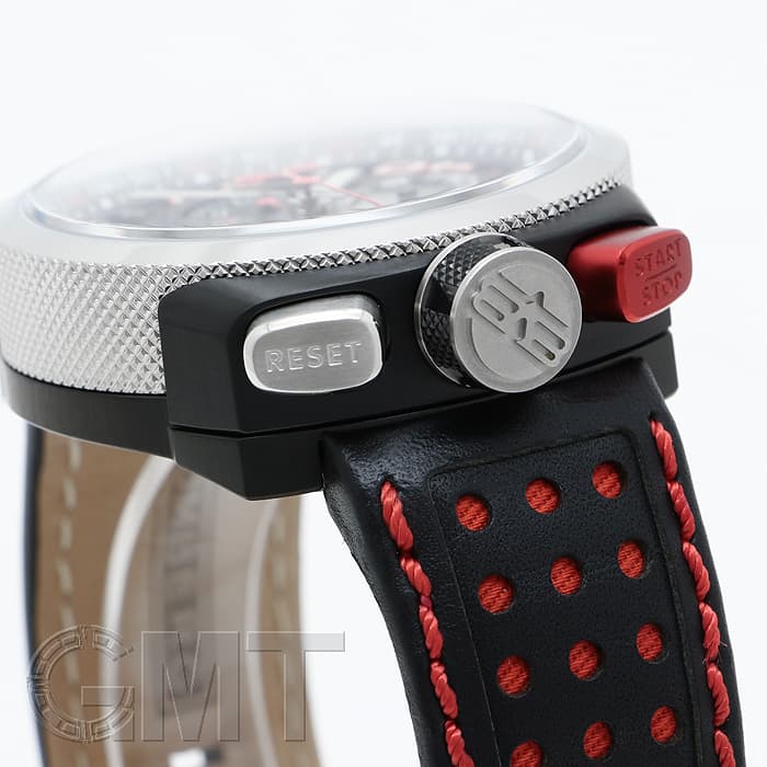 BOMBERG BOLT-68 腕時計(クォーツ) BOMBERG Bolt 68 Quartz Chronograph - Neon Ice Blue Review