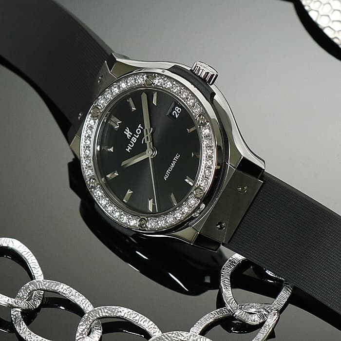 新品)HUBLOT ウブロ クラシック フュージョン チタニウム ダイヤモンド