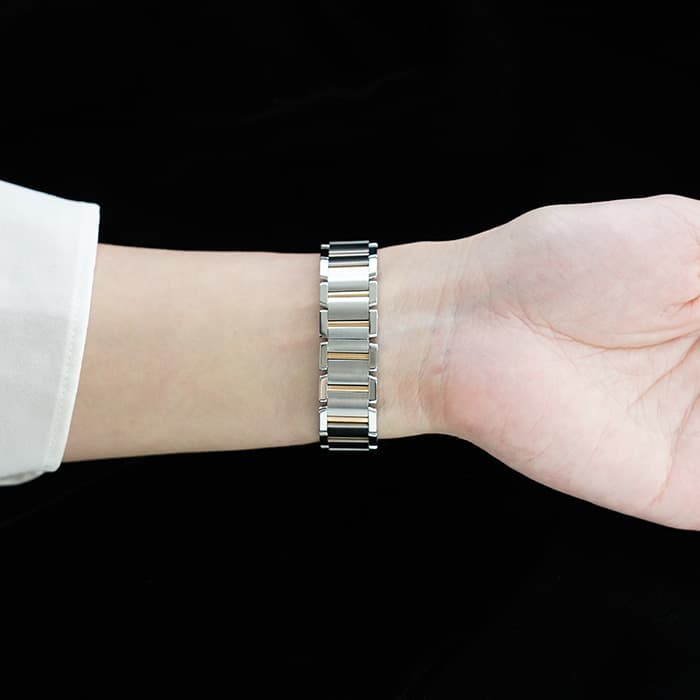 Cartier　カルティエ　タンクフランセーズ　腕時計コマ　SM　ブレス 楽天市場】【仕上済】カルティエ タンクフランセーズ SM