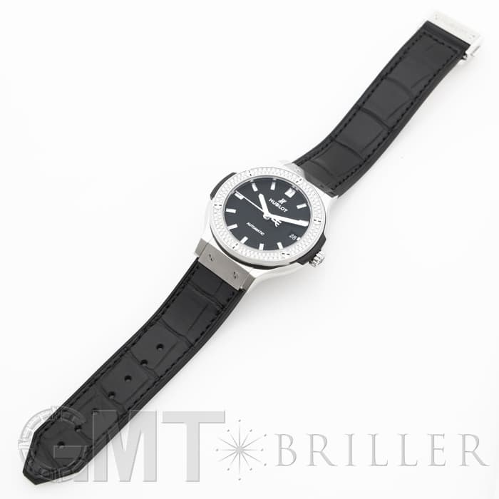 新品)HUBLOT ウブロ クラシック フュージョン 565.NX.1171.LR.1104