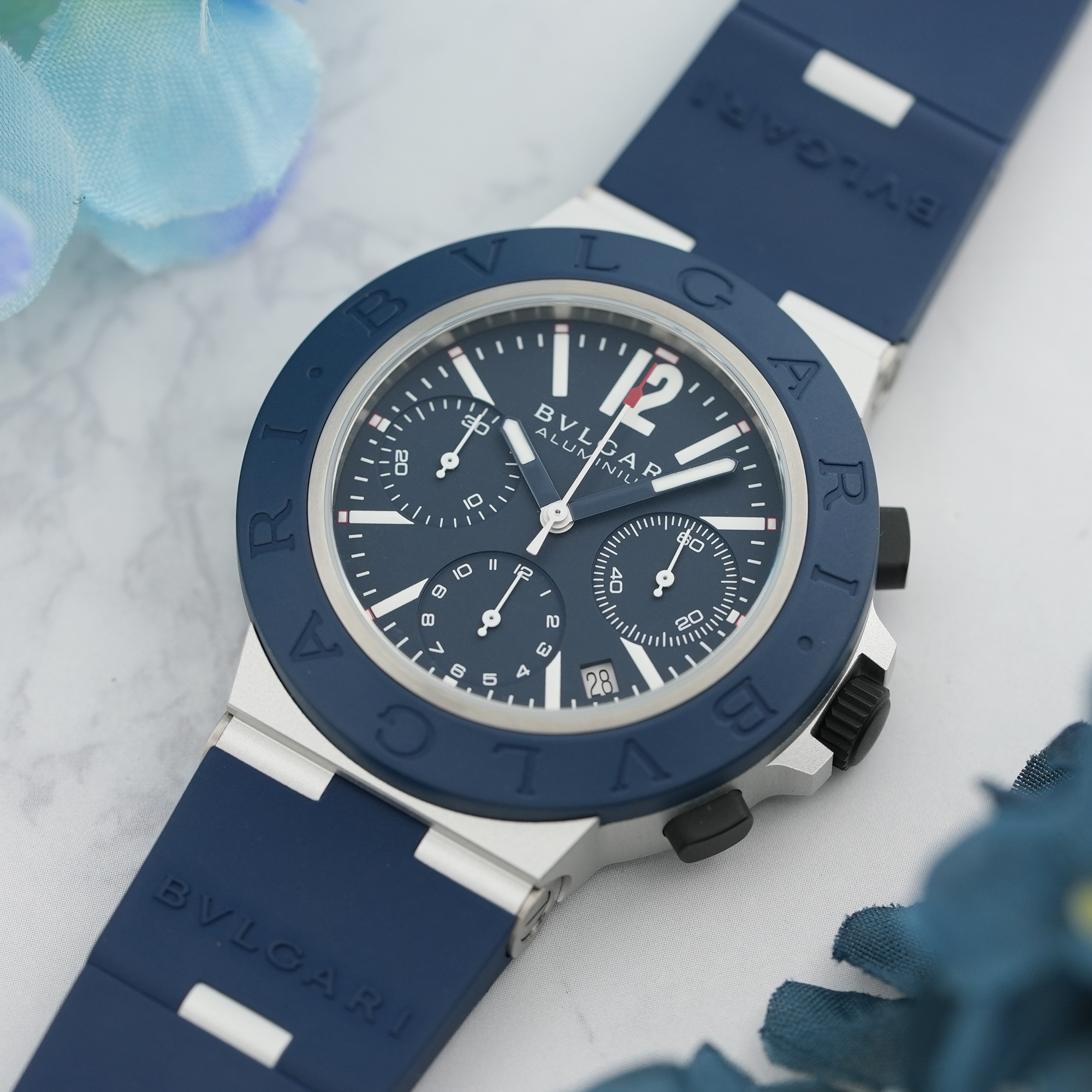 【新品未使用】BVLGARI Blue Kit 2004 新品)BVLGARI ブルガリ アルミニウム クロノグラフ 104234（商品ID