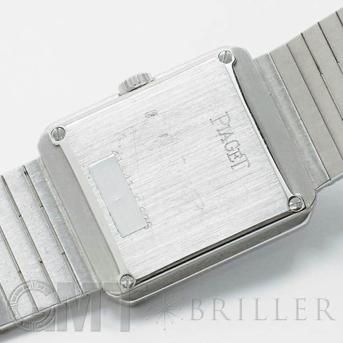 PIAGETブラック フレーム腕時計を入れて飾ることもできます。