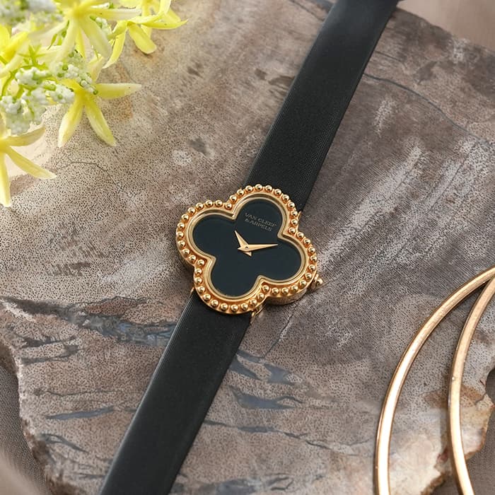 新品)Van Cleef & Arpels ヴァン クリーフ&アーペル アルハンブラ