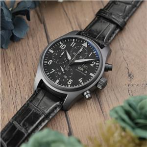 IWC インターナショナルウォッチカンパニー パイロットウォッチ クロノグラフ トップガン セラタニウム IW388106 メイン