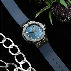 HUBLOT ウブロ クラシック フュージョン セラミックブルー 38ｍｍ 565.CM.7170.RX メイン