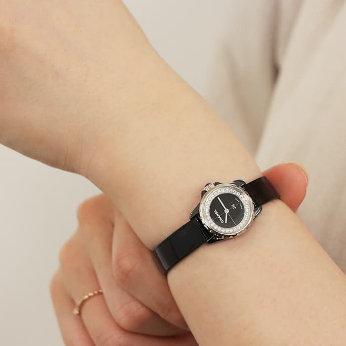 新品)CHANEL シャネル J12 J12∙XS H4663 クォーツ ブラック