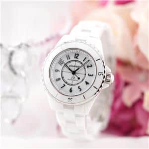 CHANEL シャネル時計　ラロンド　ホワイト 新品)CHANEL シャネル J12 H5700 ホワイト セラミック 38mm