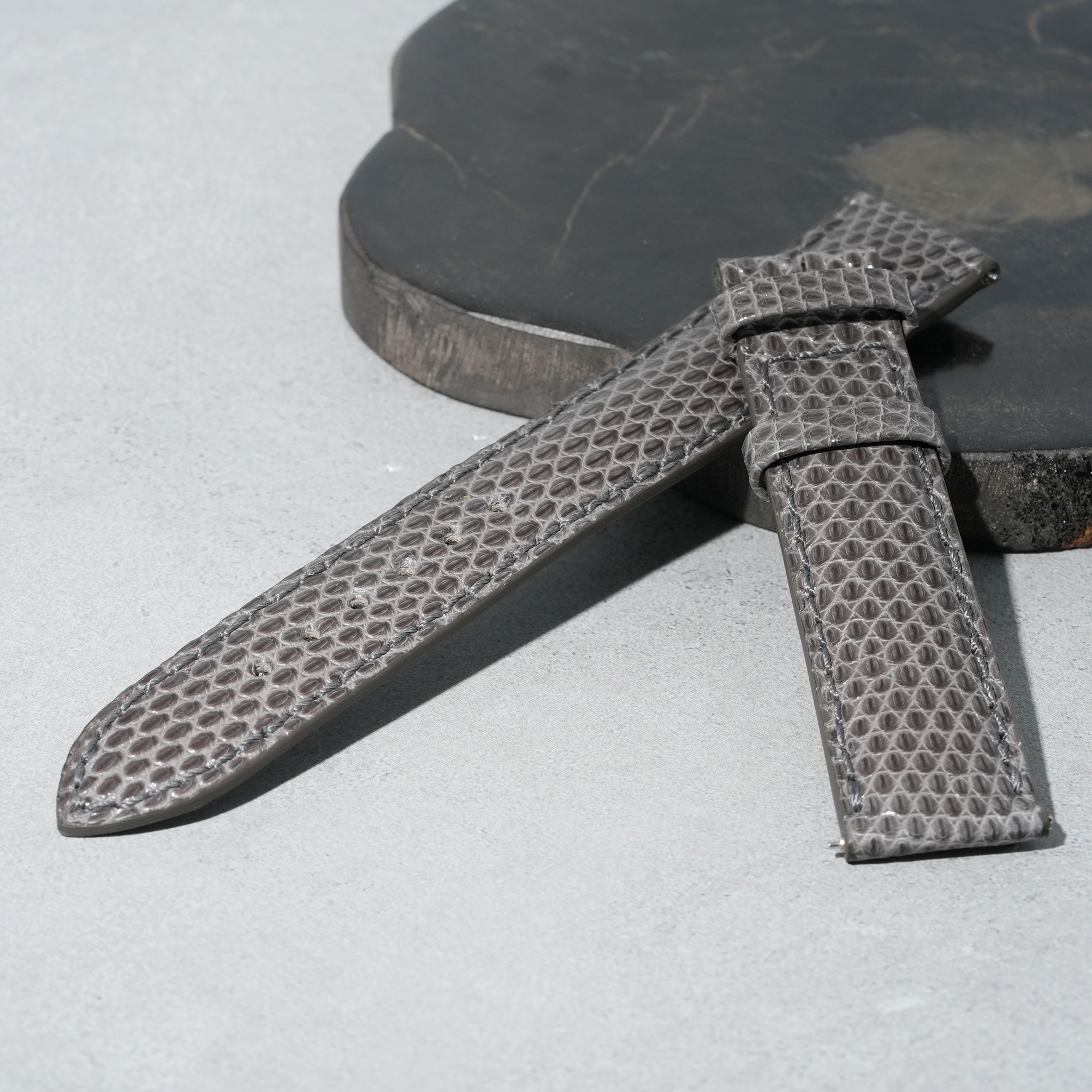新品 カミーユフォルネ リザード グレー 22mm 新品)CAMILLE FOURNET