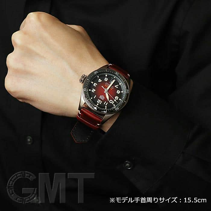 タグ・ホイヤー カレラ ーラグジュアリーウォッチ チタン 44 mm