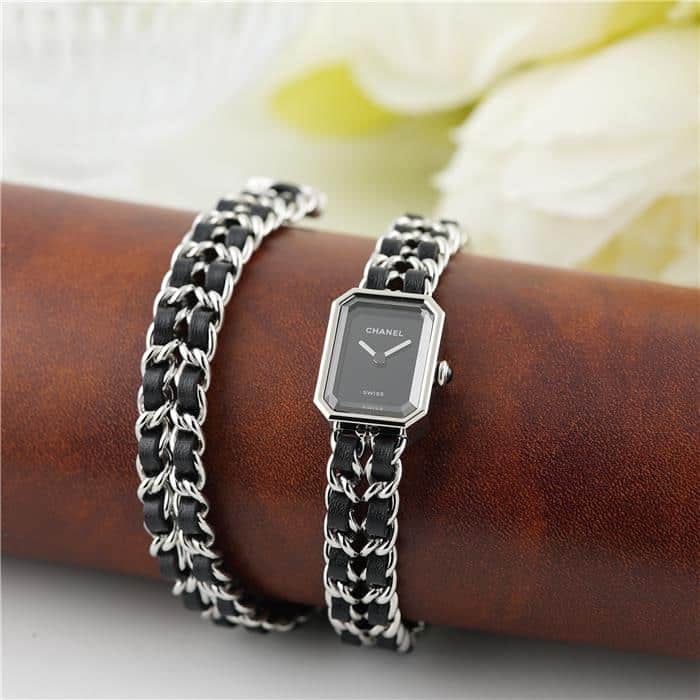 ✨✨CHANEL✨シャネル✨プルミエール✨シルバー✨ブラック文字盤✨腕時計✨ 新品)CHANEL シャネル プルミエール メタルチェーン ミディアムモデル