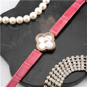 Van Cleef & Arpels ヴァン クリーフ&アーペル アルハンブラ ウォッチ スウィート アルハンブラ ウォッチ ローズゴールド ホワイトMOP VCAR08SF00 メイン