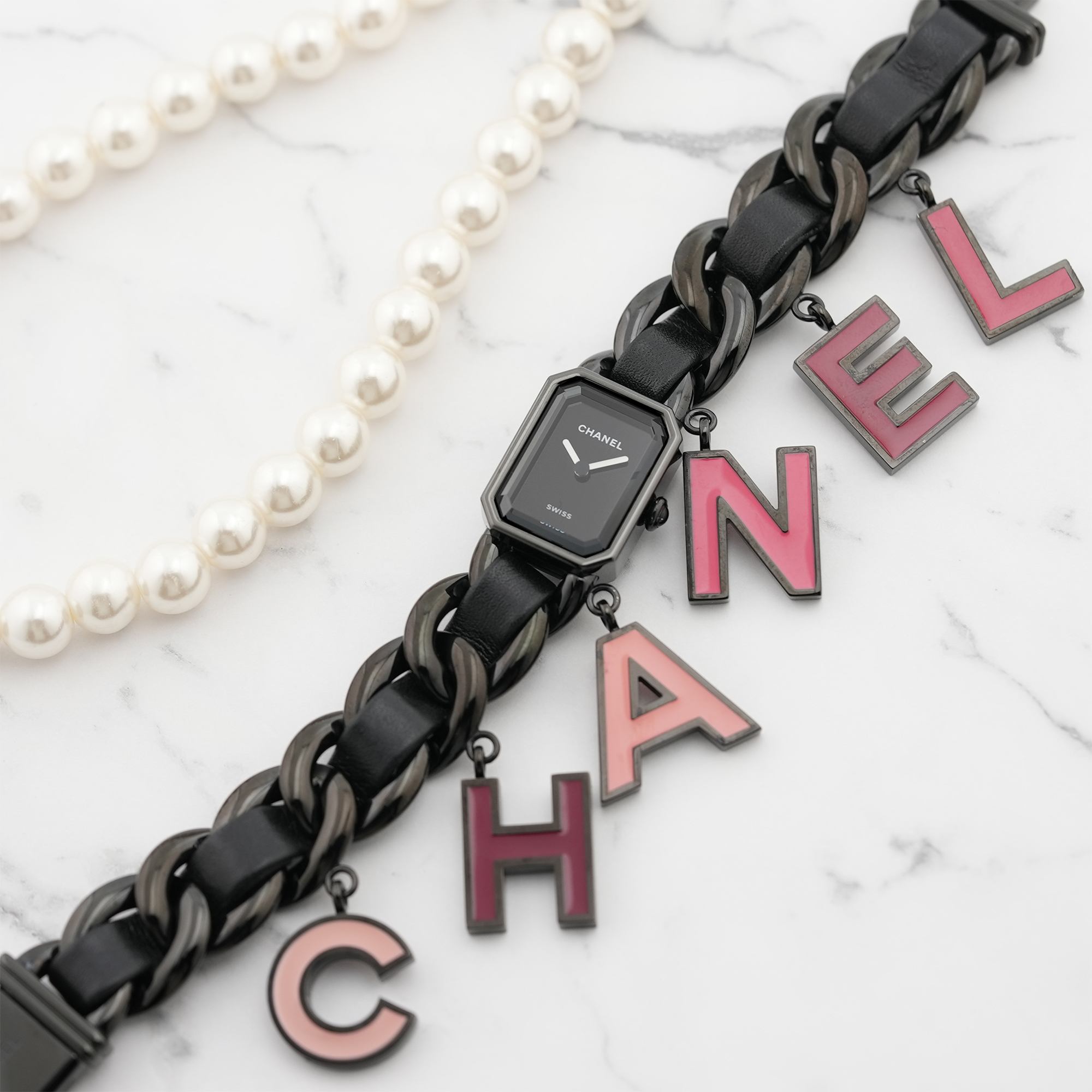 新品)CHANEL シャネル プルミエール チャーム BLUSH H10330 Mサイズ 